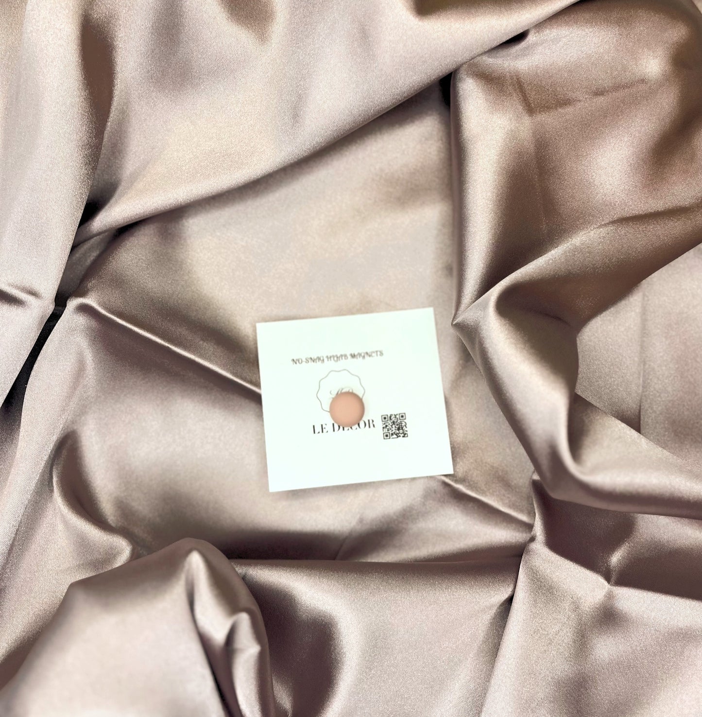 Nude No- Snag Hijab Magnet - Le Décor