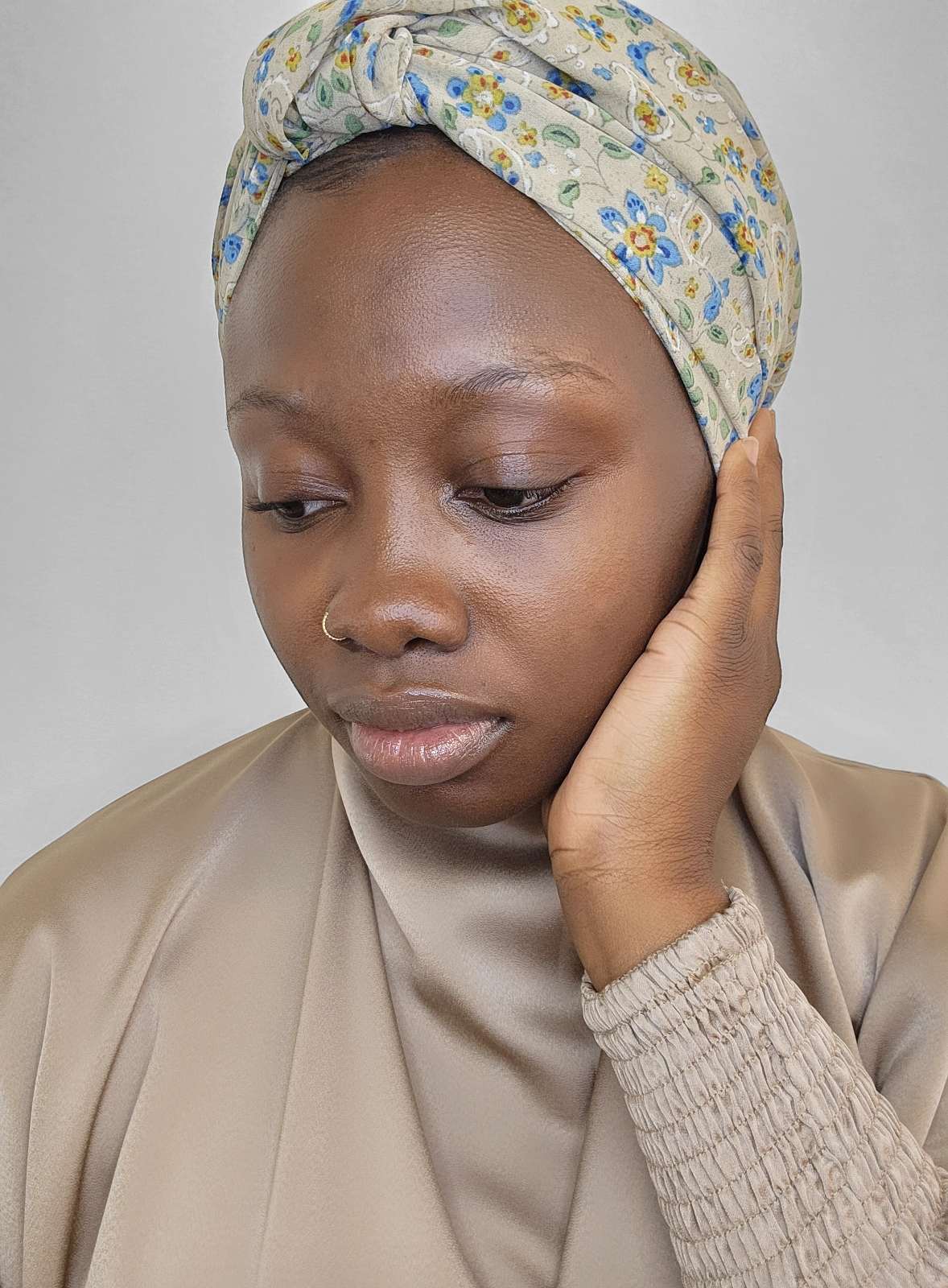 Beige Floral Chiffon Hijab - Le Décor