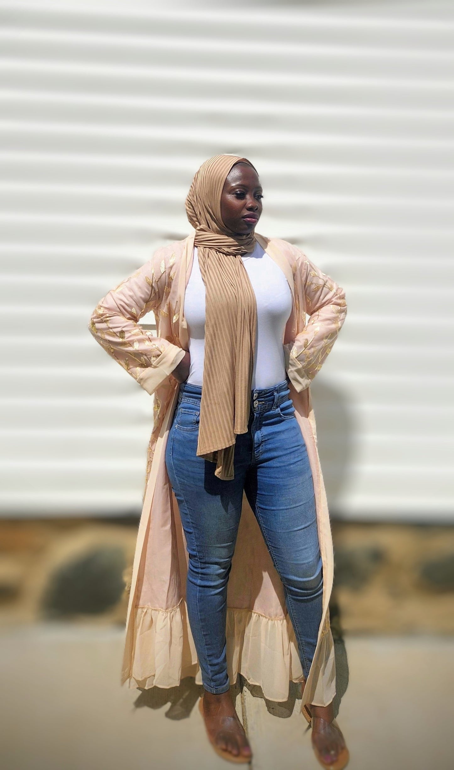 Abeena Abaya - Le Décor