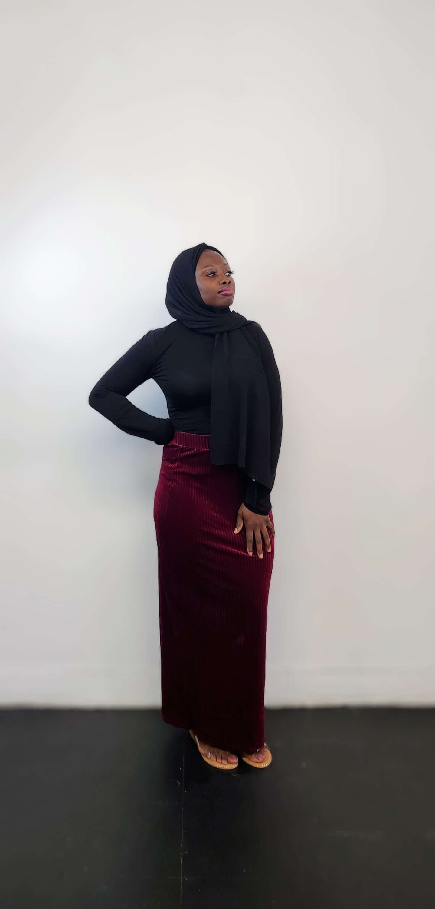 Maroon Inaya Skirt - Le Décor