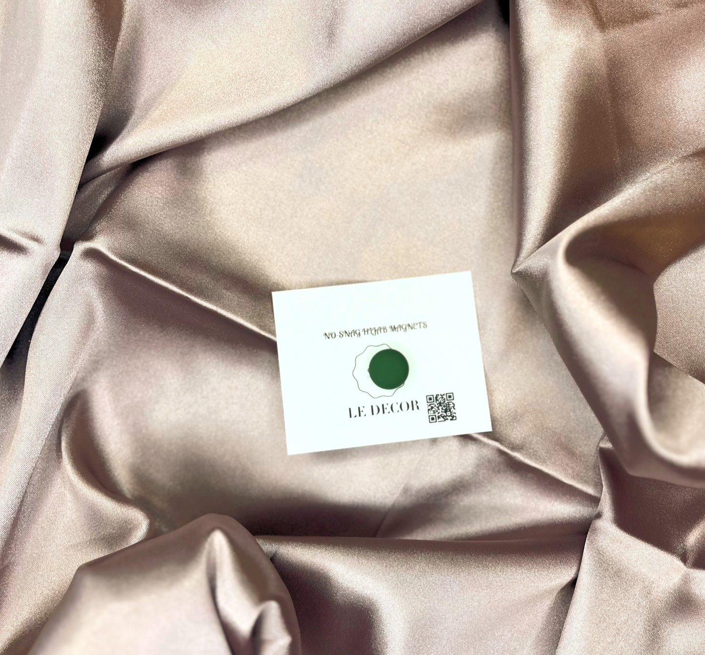 Hunter Green No- Snag Hijab Magnet - Le Décor