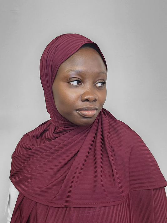 Maroon Pleated Jersey Hijab - Le Décor