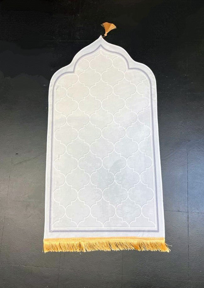 Lux White Prayer Rug - Le Décor